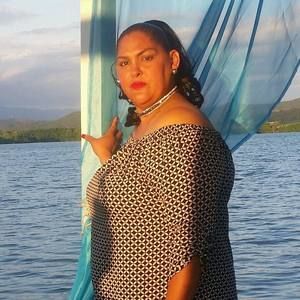 Meet your Posher, Deborah